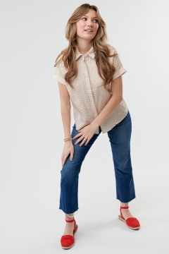 Collar Neck Cuffed Sleeve Top